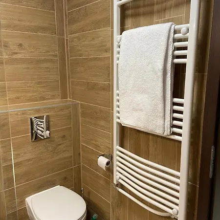 Holiday Apartman Appartamento Hévíz