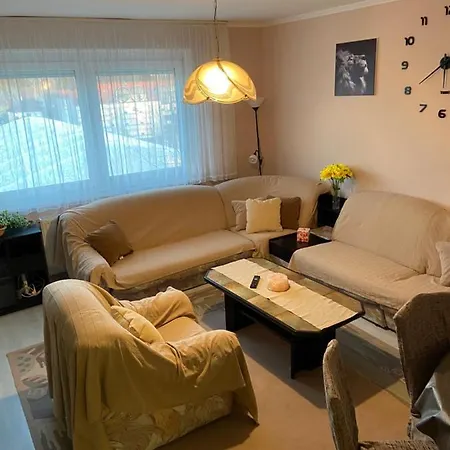 Holiday Apartman *
