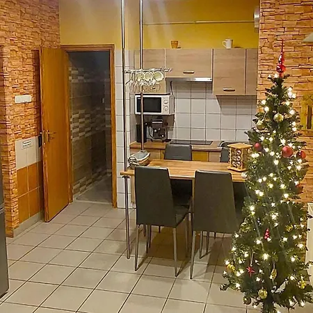 Holiday Apartman Morahalom