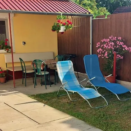 Apartmán Holiday Apartman *