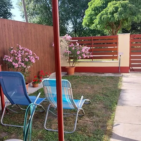 Apartment Holiday Apartman Morahalom