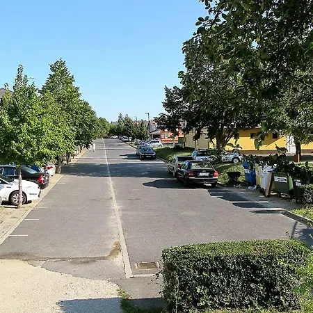 Appartamento Holiday Apartman